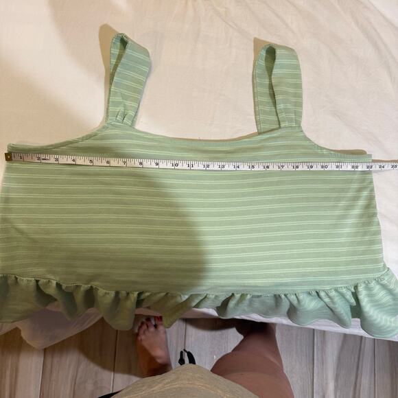 a.n.a A New Approach Spring Green Peplum Tank size 1X - Picture 5 of 6